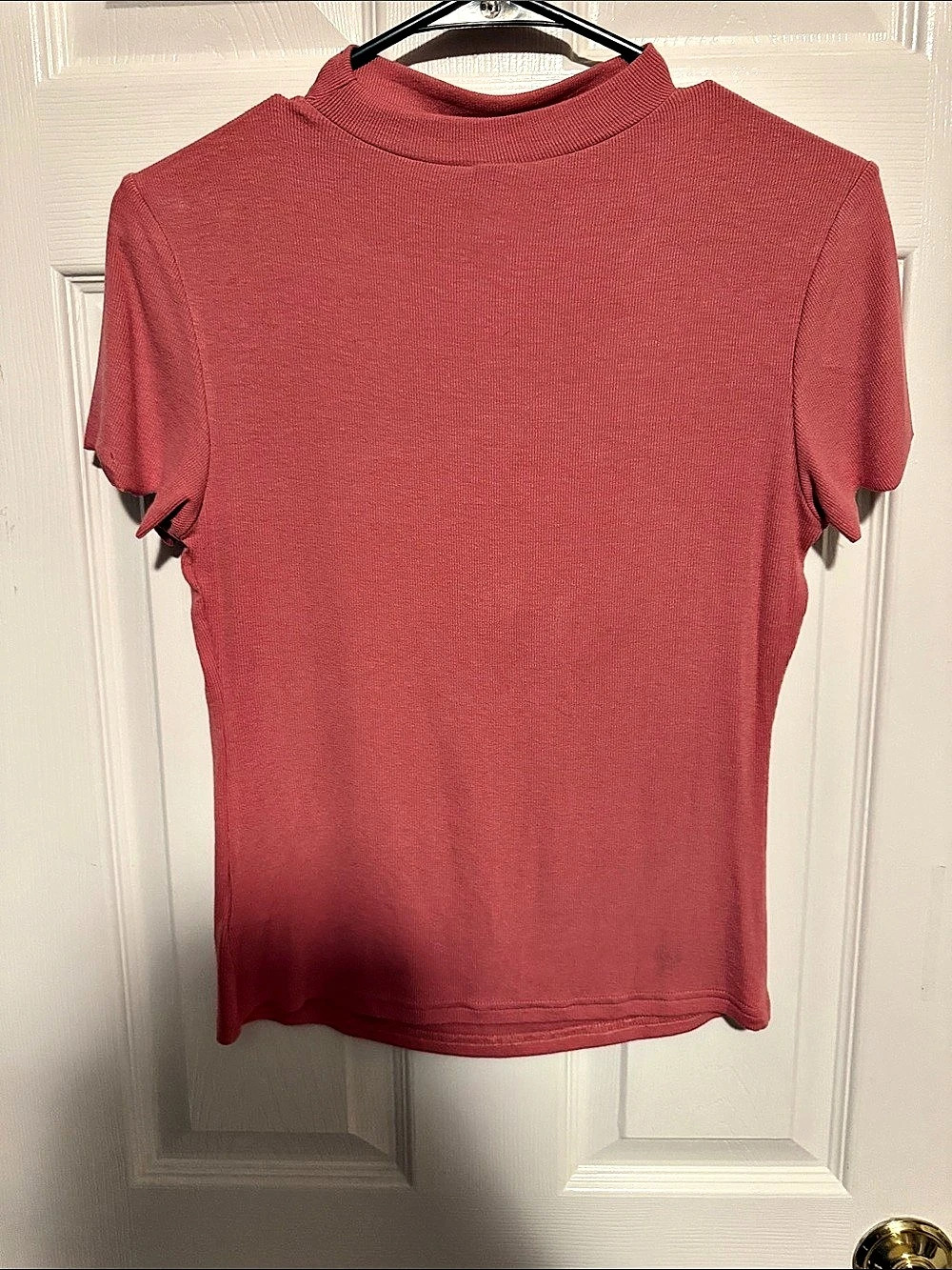 H&Medium Ribbed Mock Neck Short Sleeve Top in Pink Size Medium